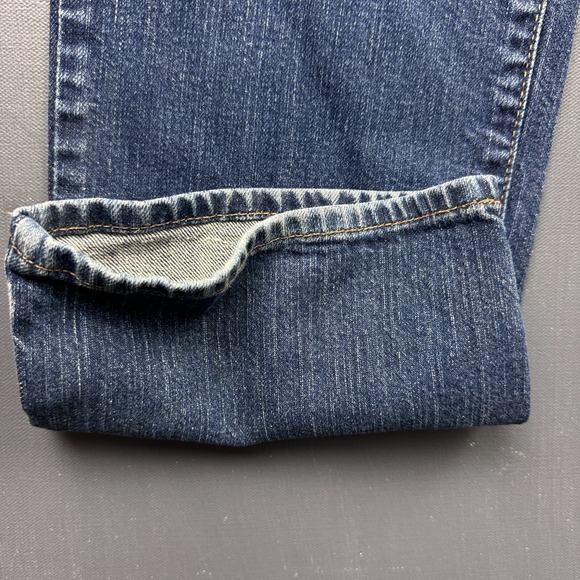 Eddie Bauer Jeans Women's 10 32x33 Curvy Slim Straight Faded Blue Classic - Picture 5 of 12